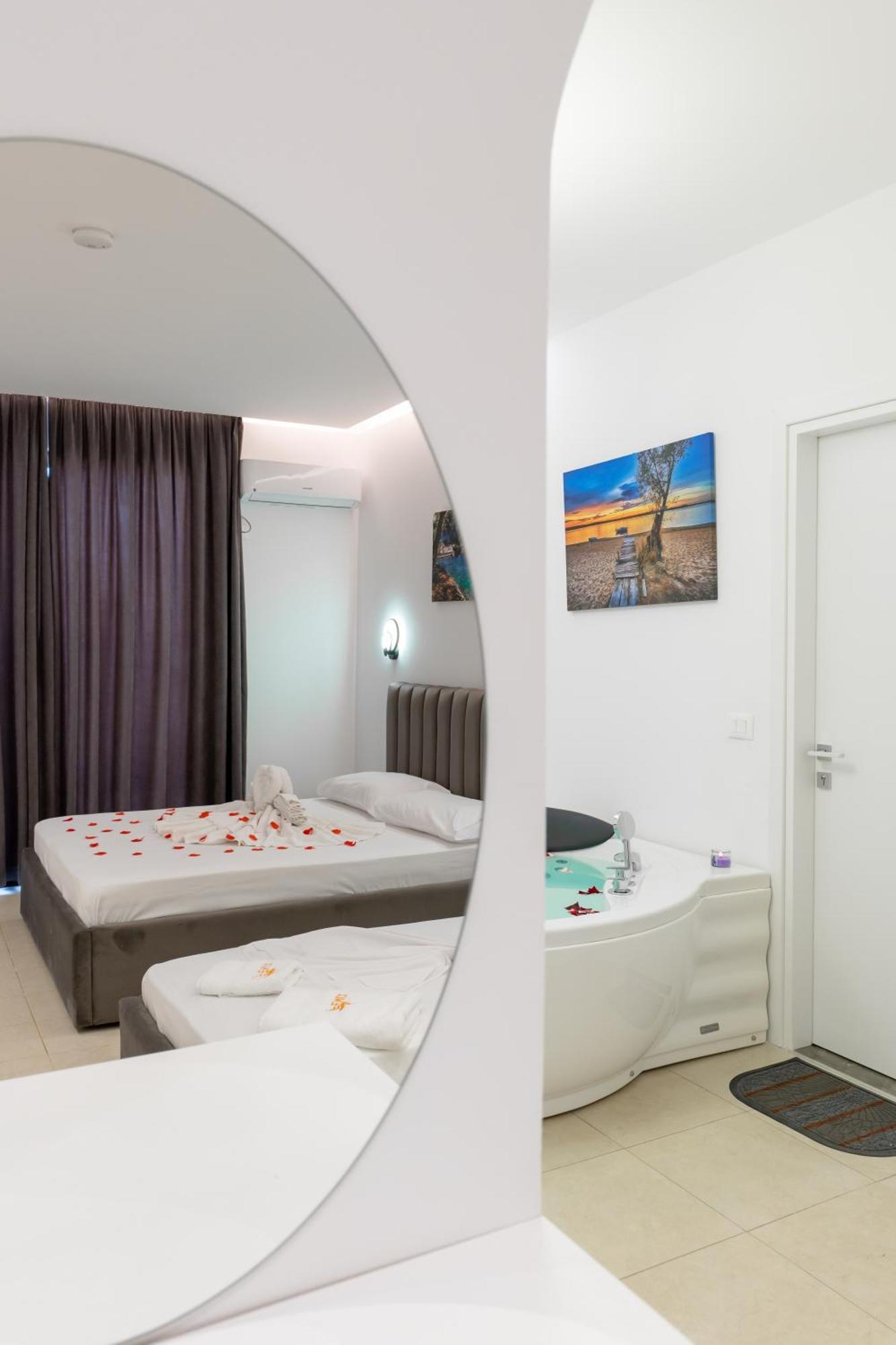 Feniks Hotel Ksamil Zewnętrze zdjęcie